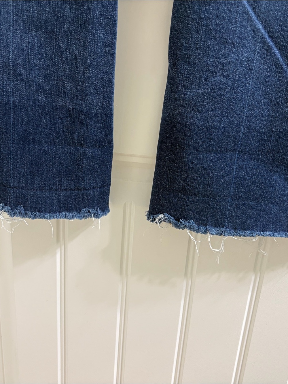 SPANX Jean-ish Cropped Kick Flare Jeans Sz L - Picture 7 of 8
